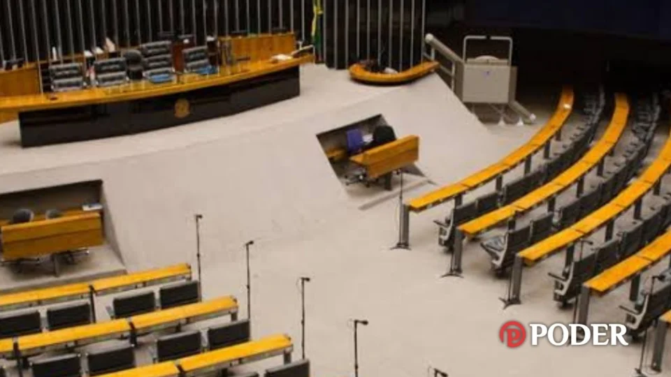 86% dos eleitores do Amazonas ainda estão indecisos para deputado federal em 2026