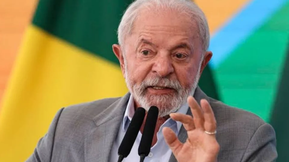 Governo Lula tem reprovação de 40% e aprovação de 29%