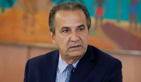 Silas Malafaia se revolta após ser alvo de busca e apreensão pela PF e proibido de deixar o país