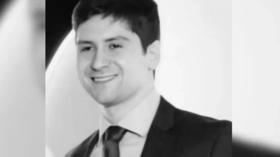 Morre aos 28 anos o advogado Leonardo Saunders, filho do desembargador Délcio Santos