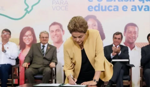 Governo Trump deve incluir Dilma e Padilha entre punidos pelo Mais Médicos