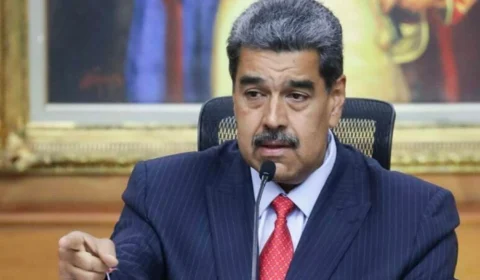 Maduro mobiliza 4,5 milhões de milicianos em resposta aos Estados Unidos