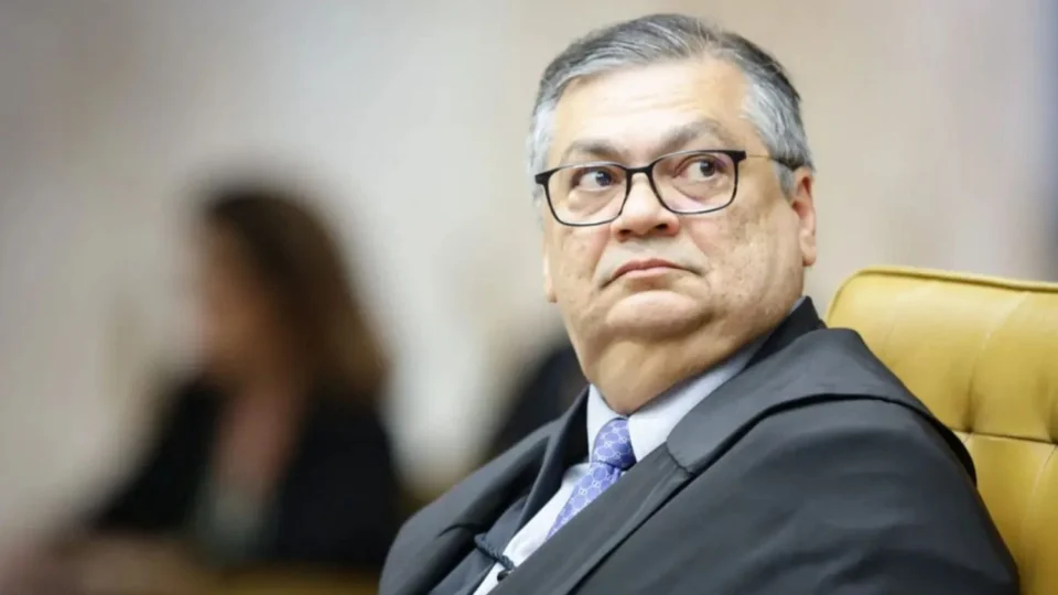 Flávio Dino nega relação entre decisão sobre Lei Magnitsky e queda da Bolsa