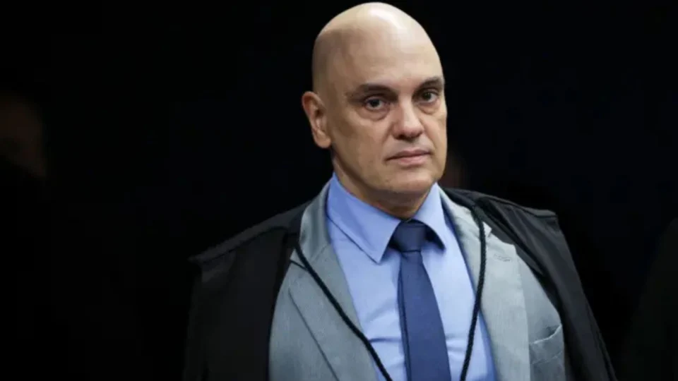 Embaixada dos EUA reage após Moraes falar em punir bancos