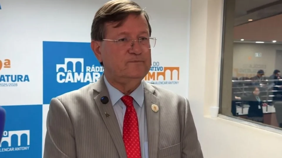 Zé Ricardo associa rejeição de 57% à insatisfação da população com gestão de David Almeida