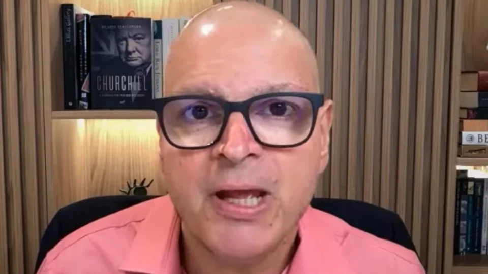 Moraes autoriza desbloqueio das redes sociais de Rodrigo Constantino