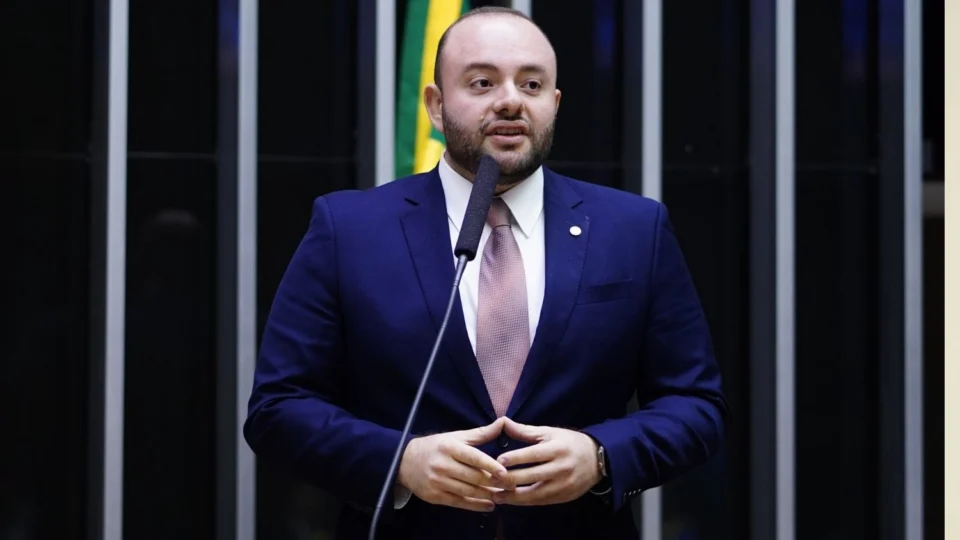 Fausto Jr. defende BR-319 e reforça compromisso com mandato antes de 2026