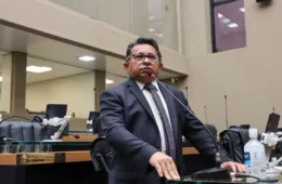 “Regularização fundiária garante segurança jurídica às famílias”, afirma Sinésio Campos