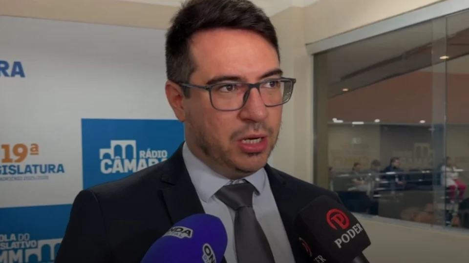 Rodrigo Guedes avalia que 57% de rejeição reflete insatisfação com gestão de David Almeida