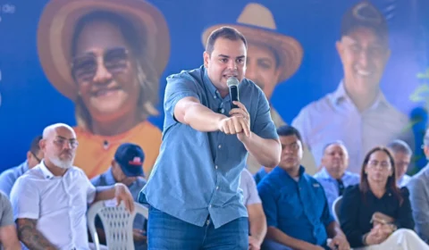 Roberto Cidade anuncia emendas para o setor primário em entrega de insumos e implementos agrícolas