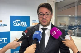 “É a falência do Poder Público”, diz Rodrigo Guedes sobre omissão diante dos flanelinhas em Manaus