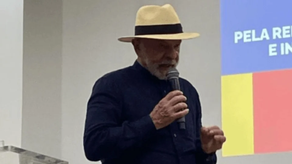 Em meio a palavrões, Lula reclama do trânsito de Manaus: “Trânsito desgraçado”