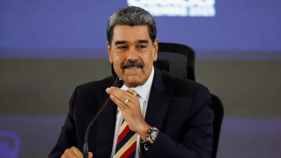 Maduro afirma que Venezuela está pronta para enfrentar invasão dos Estados Unidos