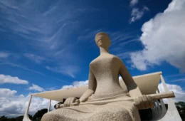 Indulto de Bolsonaro a policiais do Carandiru vai a julgamento no STF na quarta-feira (17)