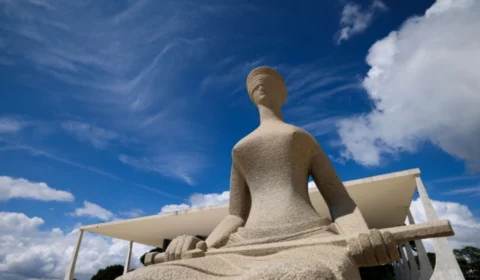 Indulto de Bolsonaro a policiais do Carandiru vai a julgamento no STF na quarta-feira (17)