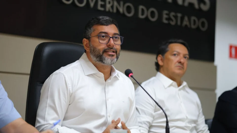 Wilson Lima anuncia redução do IPVA e Refis 2025, com descontos de multas e juros em até 95%