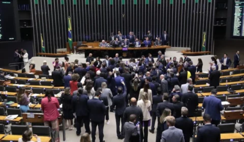 Câmara aprova regime de urgência para projeto sobre anistia