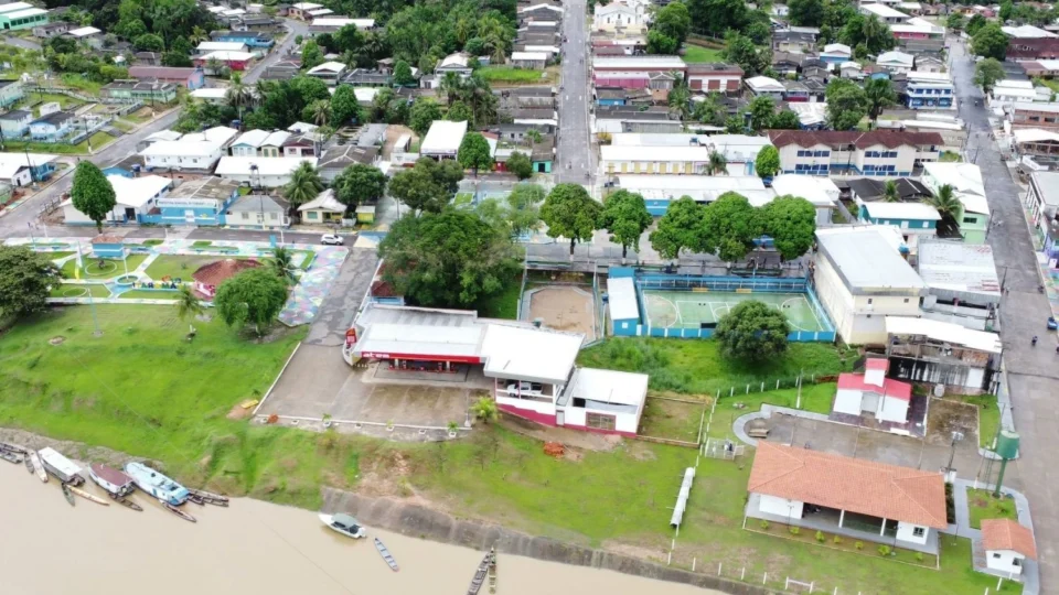 TCE-AM multa prefeito de Itamarati por negligência em UBS fechada na comunidade Santo Antônio