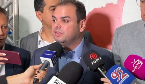 “As portas da Assembleia estão abertas para dialogar com os vereadores”, diz Roberto Cidade