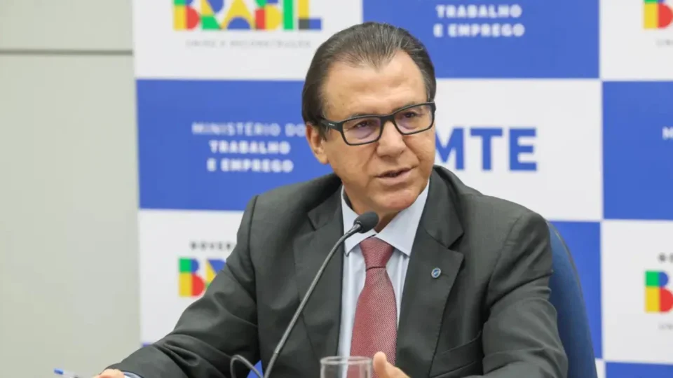 Ministro Luiz Marinho anuncia R$ 1 milhão para o Sine-AC e defende reformas durante conferência