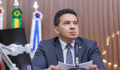 “Maior liderança do país está sendo perseguida”, diz Delegado Péricles sobre Bolsonaro