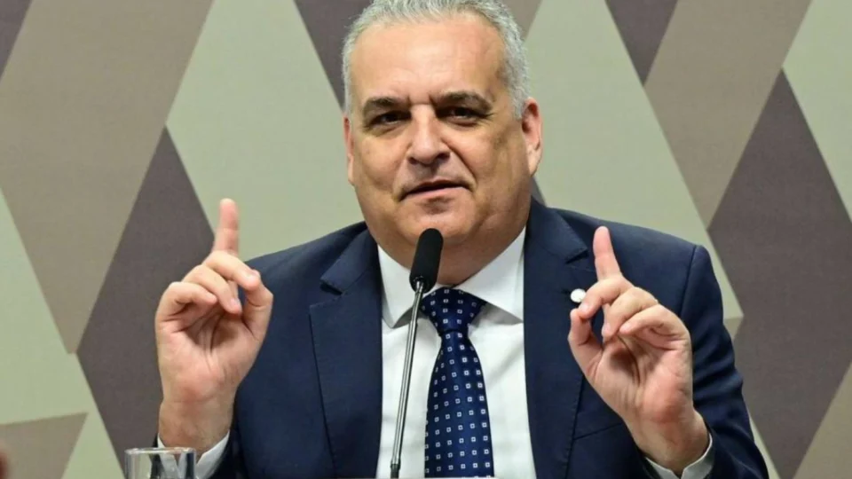 CPMI interroga líder de entidade suspeita de roubar R$40 milhões dos aposentados