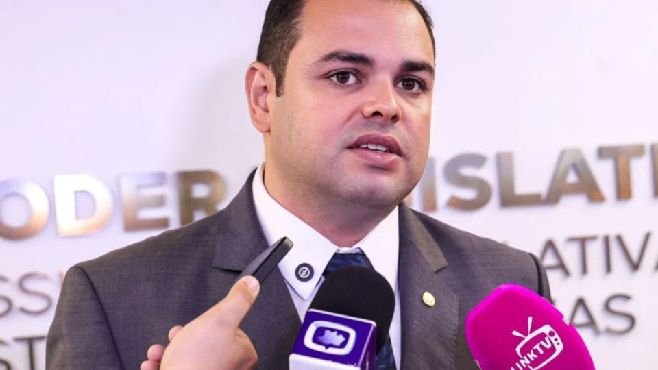 Inscrições do concurso da Aleam são prorrogadas e seguem abertas até esta quinta-feira (16)