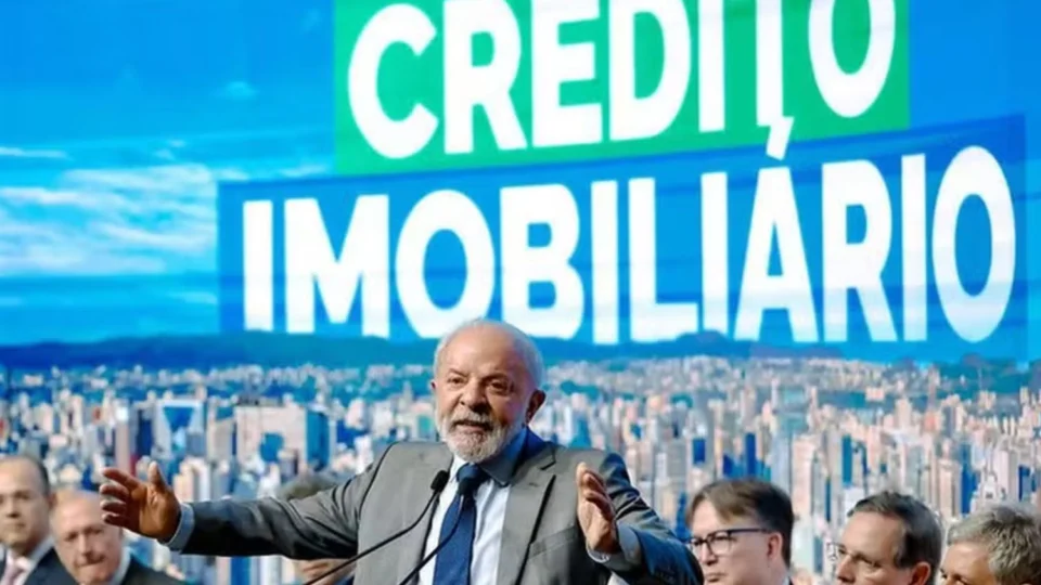 “Quem ganha até R$ 5 mil não é classe média”, diz Lula ao defender novo crédito habitacional