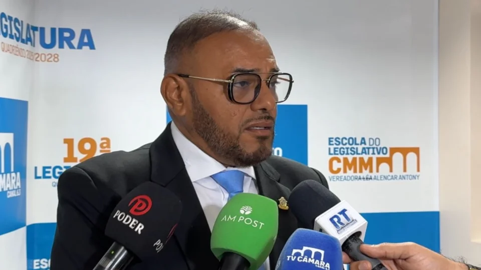 “Professora Jaqueline vai cumprir uma missão”, diz vereador Everton Assis sobre saída para a Aleam