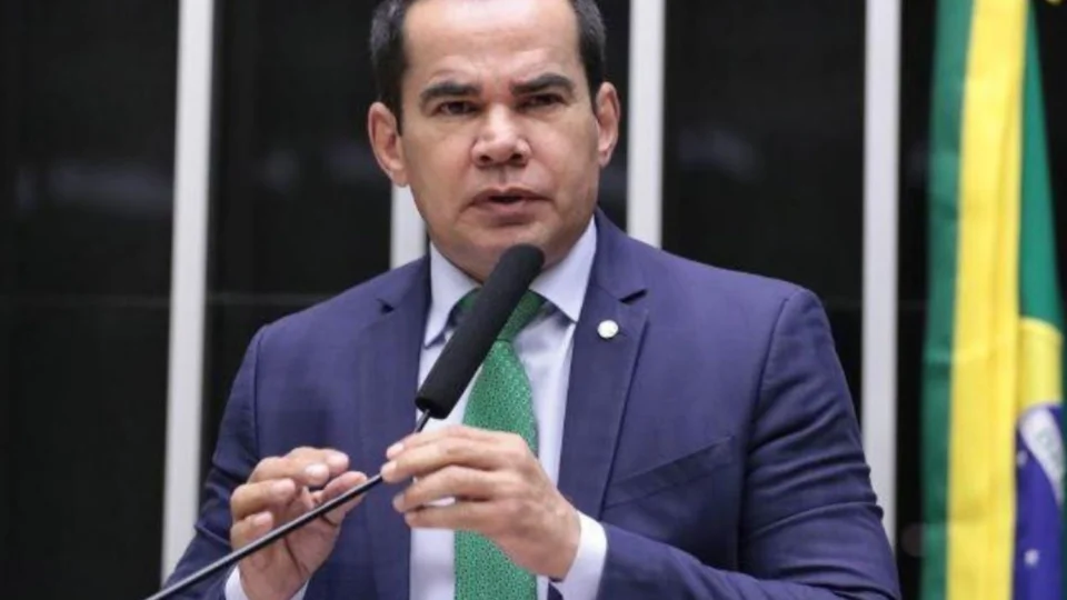 Stélio Dener representa Roraima em marcha contra PEC da Reforma Administrativa