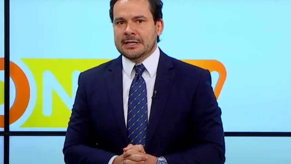 Alberto Neto critica gestão do PT e diz que estatais acumulam prejuízo bilionário sob governo Lula