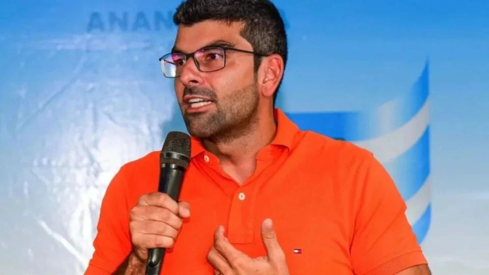 Prefeito afastado de Ananindeua pede empréstimo de R$ 200 milhões em meio a denúncias de corrupção