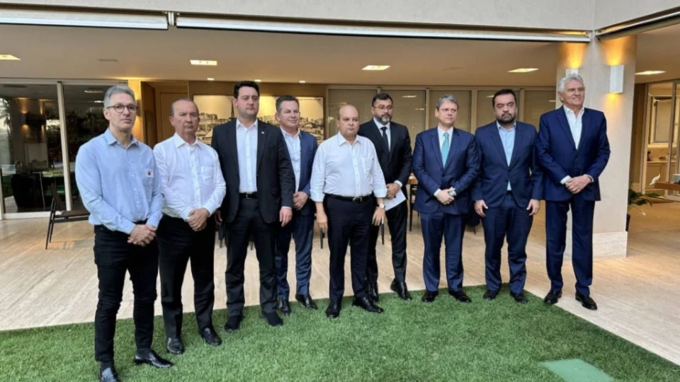 Governadores se reúnem no Rio para discutir ações contra o crime organizado após crise de segurança