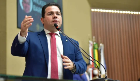 Wilker Barreto reafirma competência da Aleam para julgar contas de David Almeida referentes a 2017