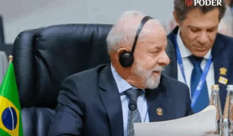 Lula diz que prisão de Bolsonaro seguiu rito legal e afirma: “Todo mundo sabe o que ele fez”