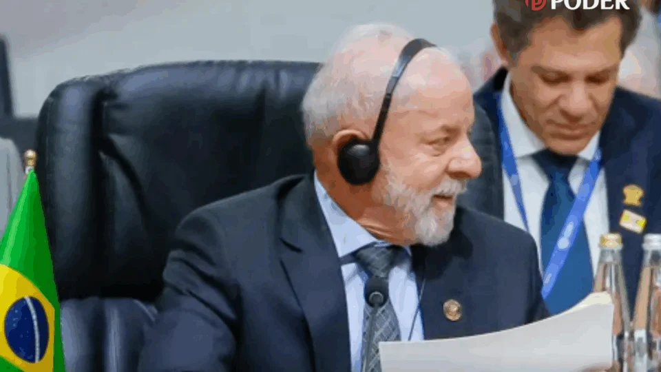 Lula diz que prisão de Bolsonaro seguiu rito legal e afirma: “Todo mundo sabe o que ele fez”