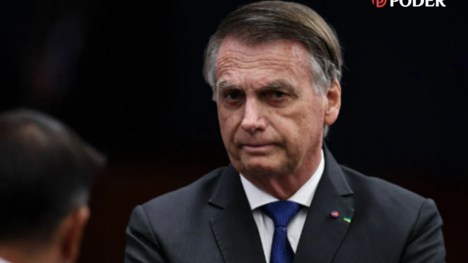 Bolsonaro é detido preventivamente e levado para a sede da Polícia Federal em Brasília