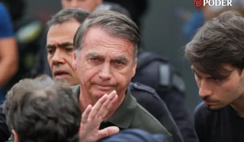 Bolsonaro passa por audiência de custódia neste domingo