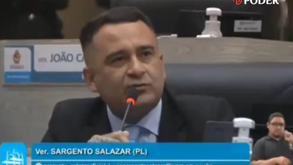 Salazar reage a ataques e acusa David Almeida de difamá-lo durante sessão na CMM