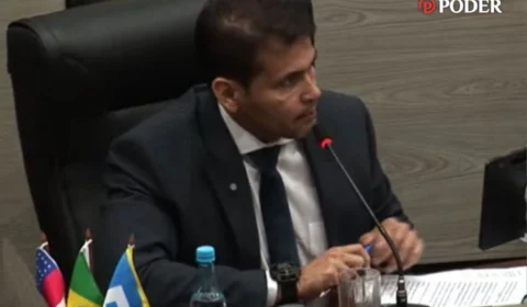 Coronel Rosses acusa Prefeitura de “rombos e fraudes” e diz que David Almeida não aguenta pressão