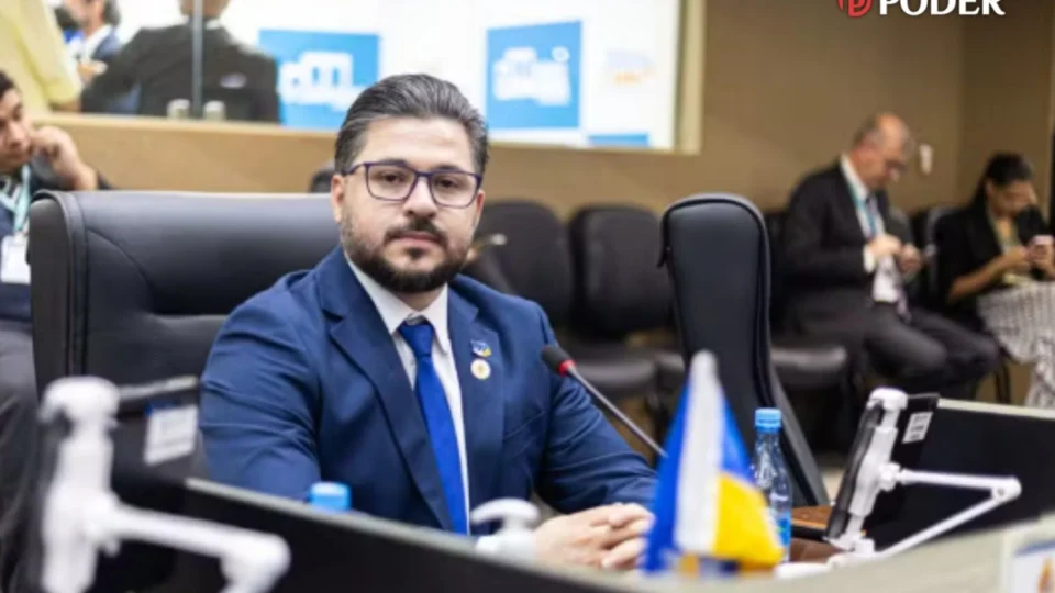 CMM atrasa suplência e segue segurando vaga aberta com saída da Professora Jacqueline