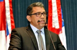 Prefeito Augusto Ferraz rejeita aterro moderno e mantém Iranduba respirando lixo