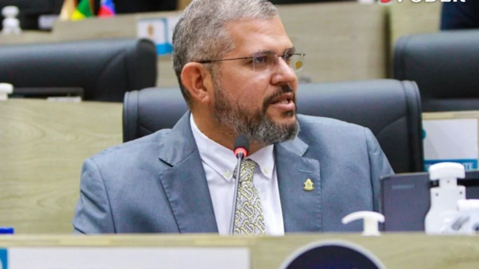 MPE mantém pedido de cassação de Elan Alencar por fraude à cota de gênero em Manaus