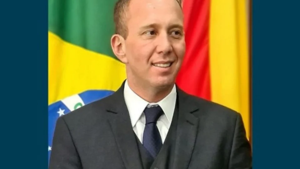 Prefeito de Sorocaba, Rodrigo Manga, é afastado do cargo após operação da Polícia Federal