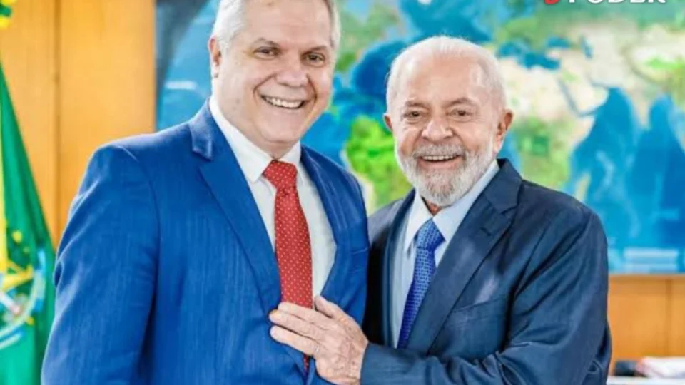 Ex-presidente do INSS é preso em operação da PF sobre fraudes bilionárias