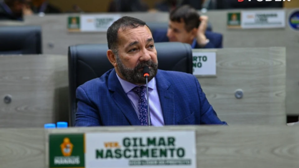 Vice-líder de David Almeida defende sessões híbridas na CMM e cita ‘risco de tornados’ em Manaus