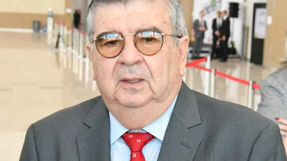 Ex-governador da Paraíba Roberto Paulino pode deixar o MDB após apoio do partido a Veneziano