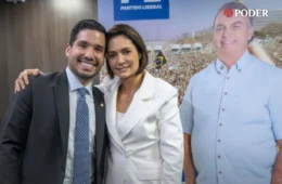 PL suspende negociações sobre apoio a Ciro Gomes em 2026 após críticas de Michelle Bolsonaro