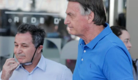 Bolsonaro é encaminhado a hospital em Brasília para cirurgia de hérnia no dia de Natal