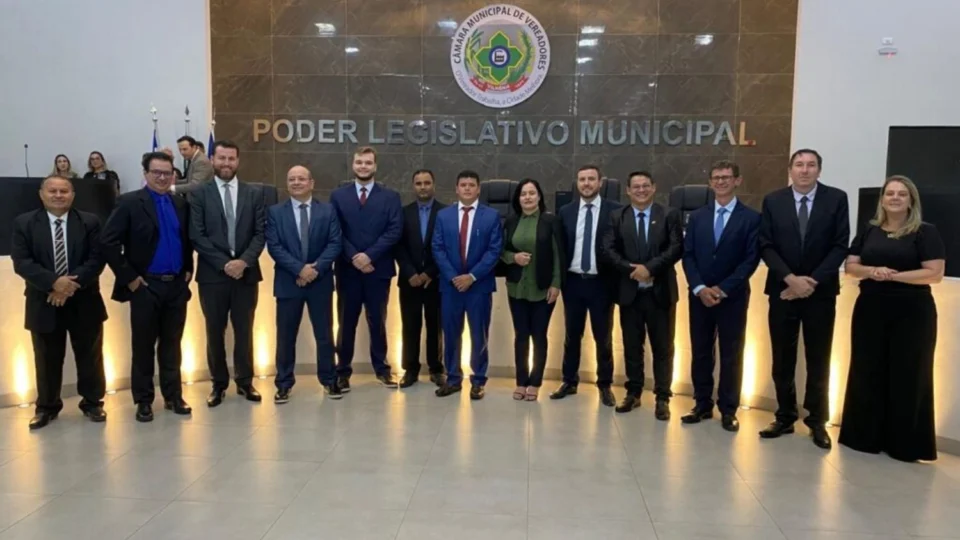 Câmara de Vilhena ultrapassa R$ 2,4 milhões em gastos com salários e diárias de vereadores em 2025